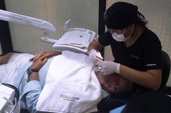 Patient come from the USA for Smile Makeover in Mexico